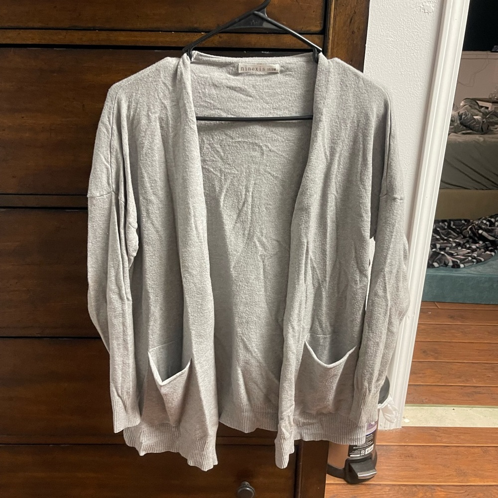 Women’s light Gray Cardigan